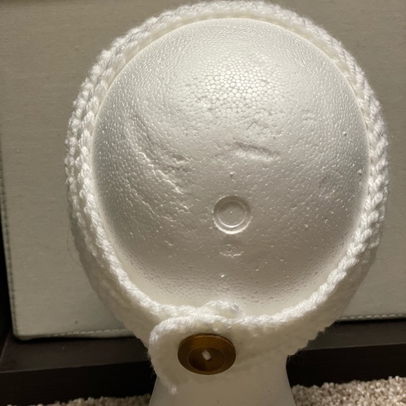 Handmade white headband/ear warmer - Picture 6 of 8